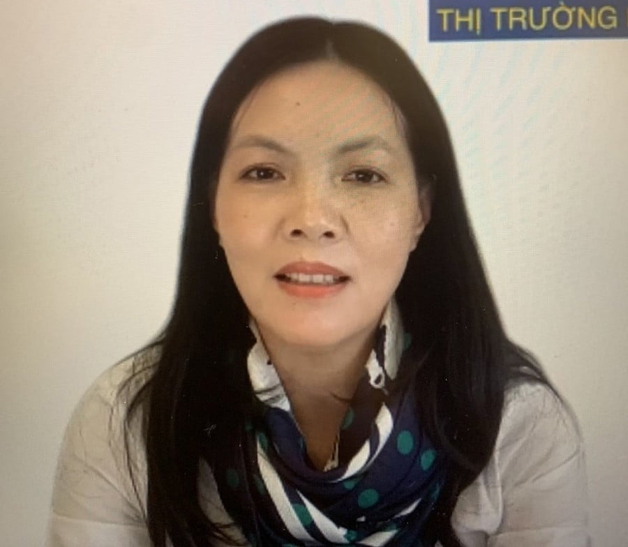 nguyen-thi-hoang-thuy-trao-doi-nganh-det-may nguyen-thi-hoang-thuy-trao-doi-nganh-det-may